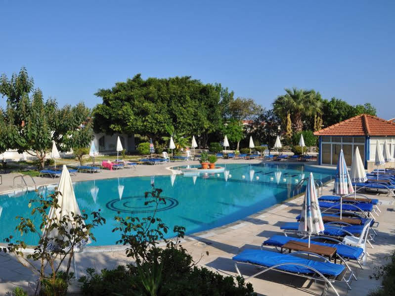 לאפיטוס Sempati Hotel מראה חיצוני תמונה