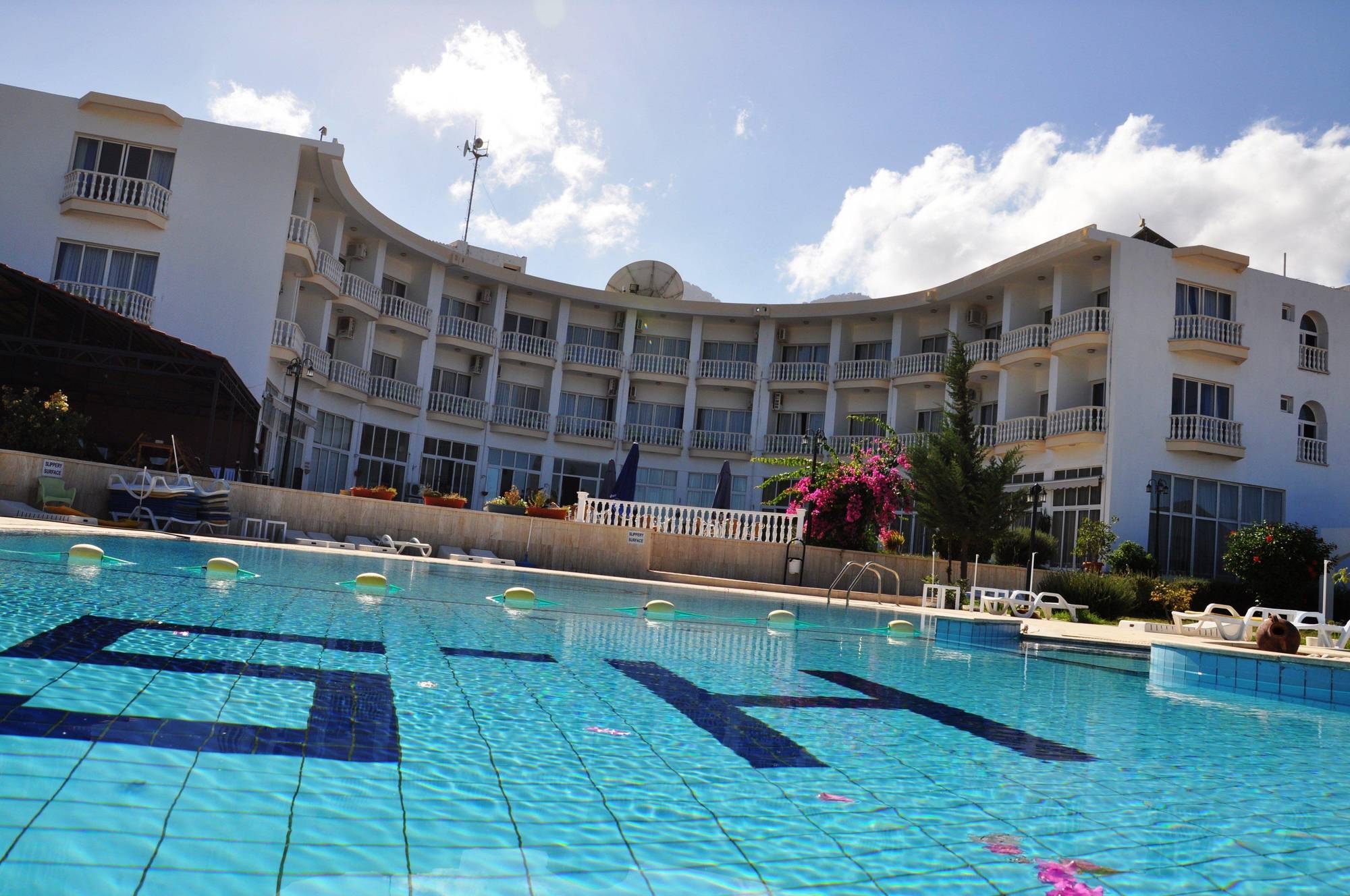 לאפיטוס Sempati Hotel מראה חיצוני תמונה