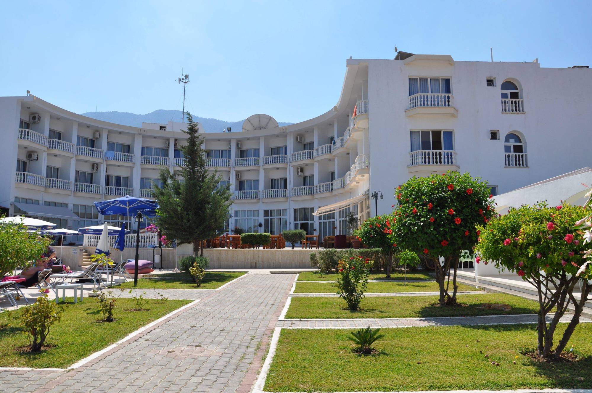לאפיטוס Sempati Hotel מראה חיצוני תמונה