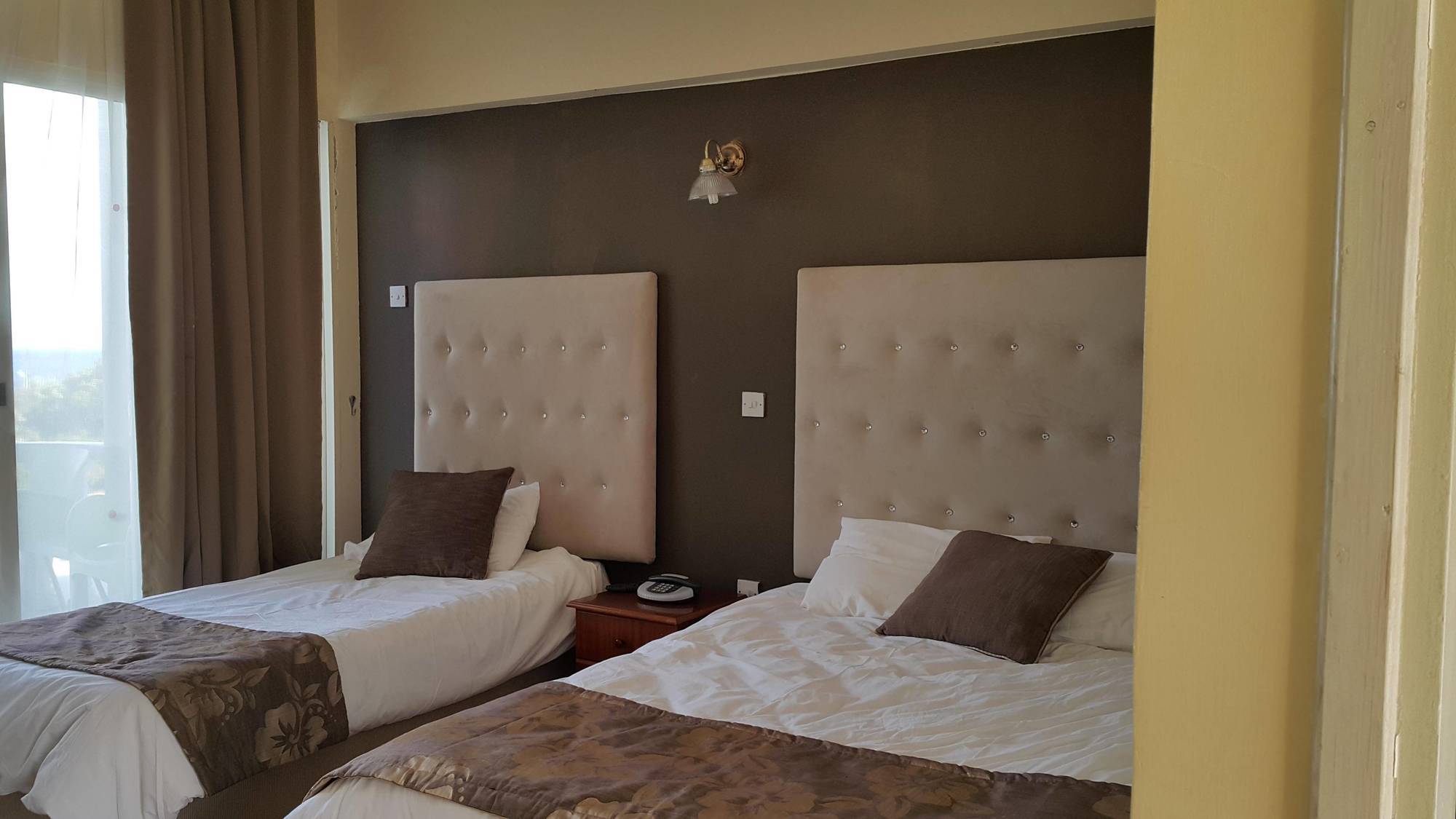 לאפיטוס Sempati Hotel מראה חיצוני תמונה