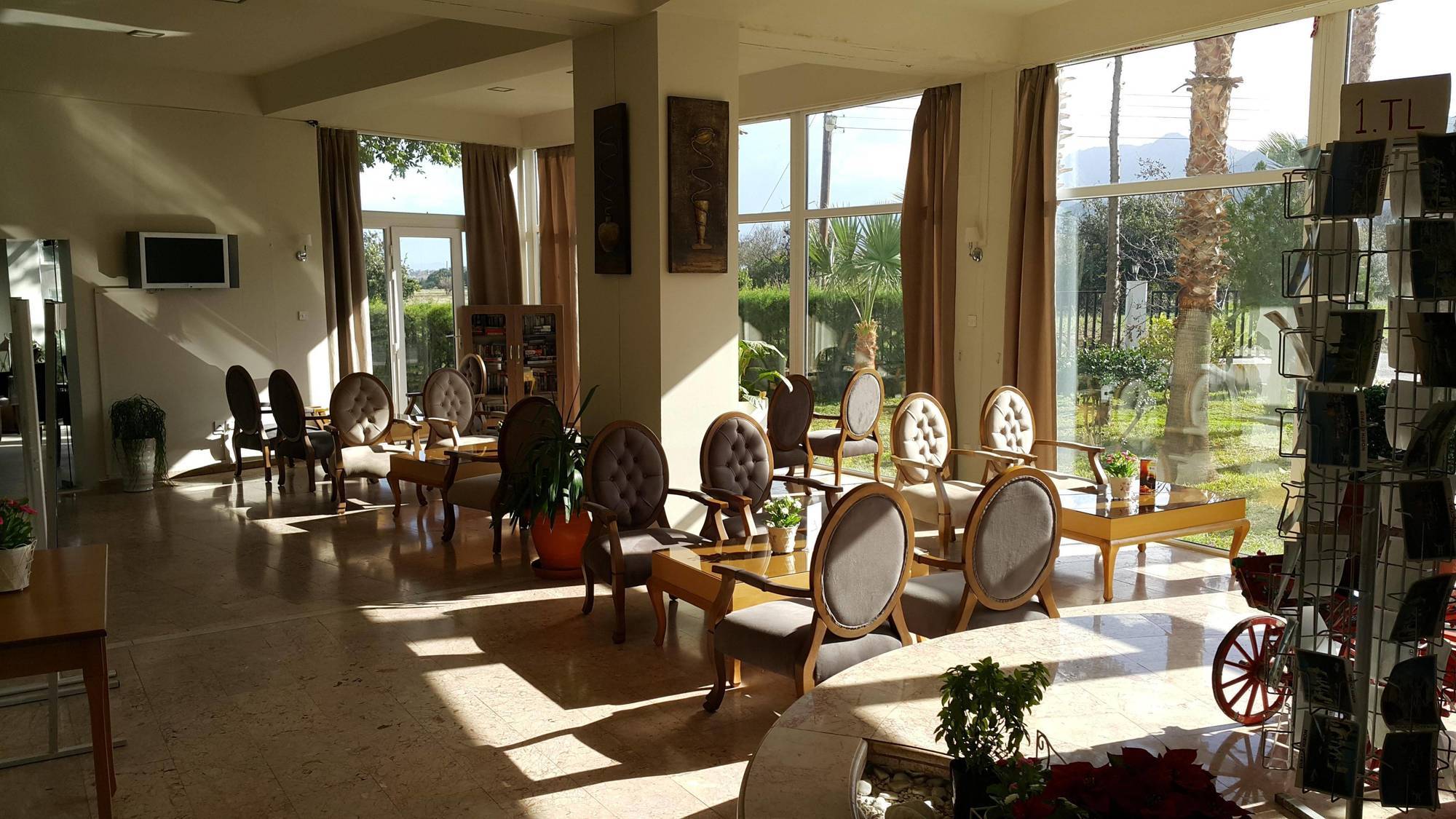 לאפיטוס Sempati Hotel מראה חיצוני תמונה
